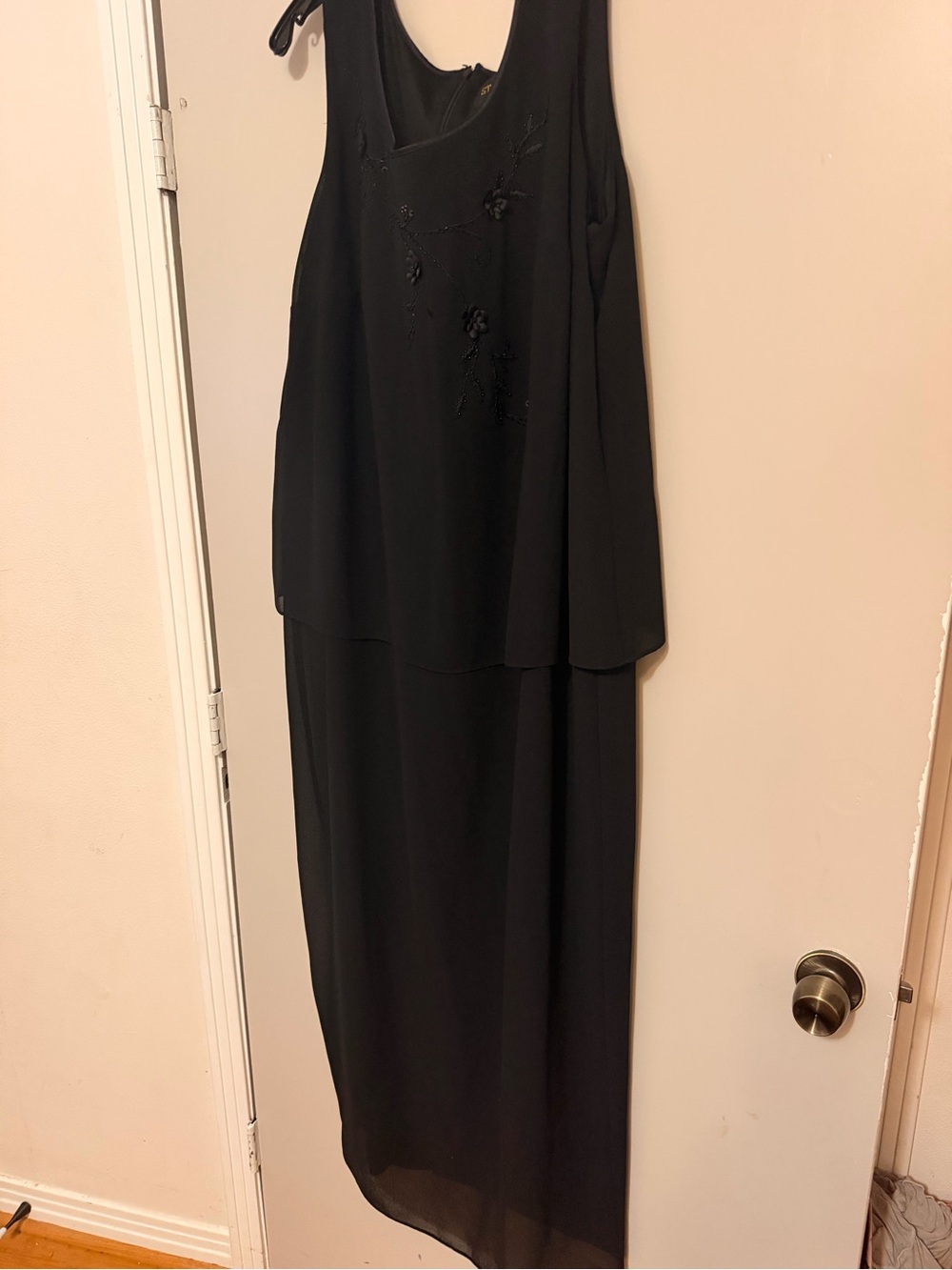 Studio I Black Layered Elegant Evening Dress with Embroidery Accents